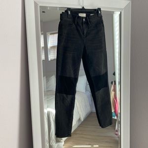 Pacsun high rise ankle jeans with knee patches. Size 23. Good condition.